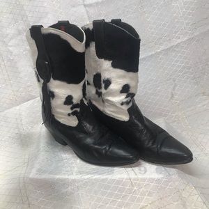 Ladies Cowhide Cowgirl Boots size 9 M